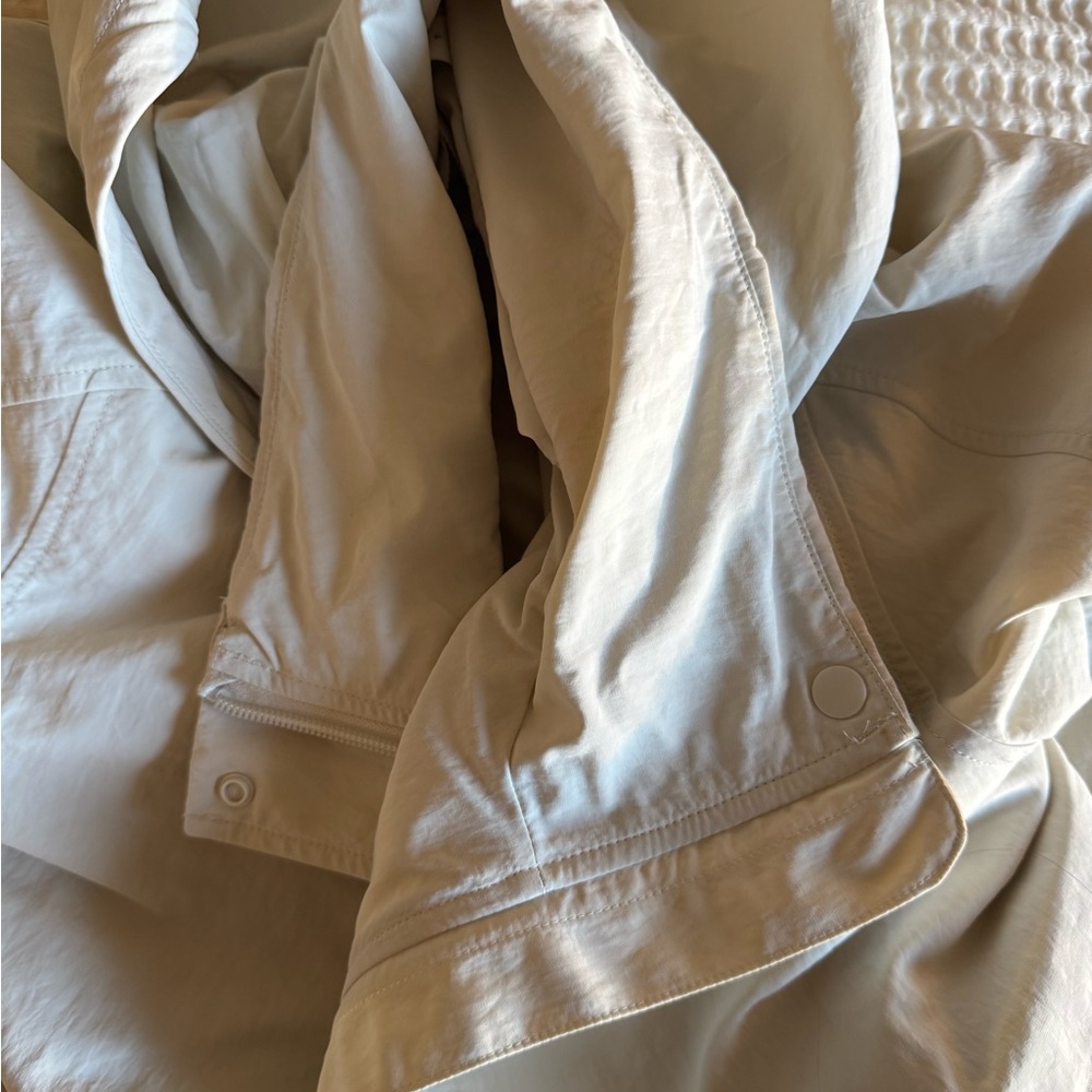 lululemon Always Effortless Classic-Fit Jacket - Light Ivory, size 4 - Picture 11 of 16